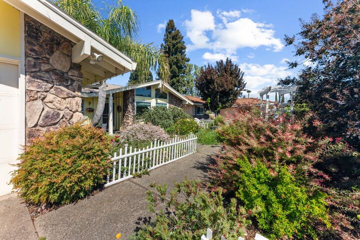 Property Photo:  3395 Meadow Way  CA 95677 