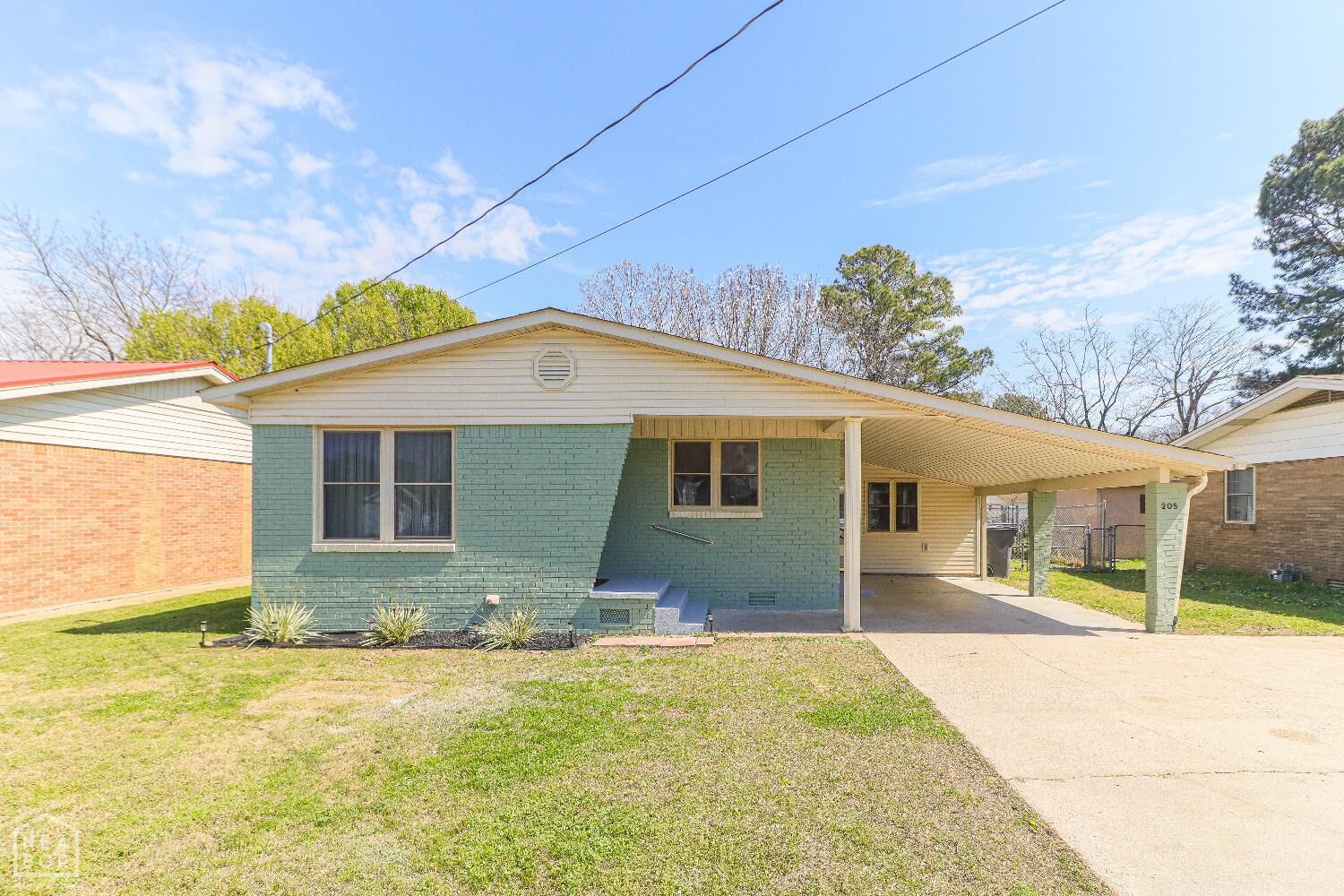 Property Photo: 205 S 13th Avenue AR 72450