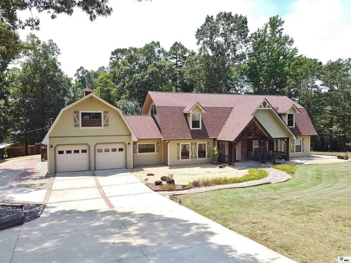 Property Photo:  643 Patterson Road  LA 71227 