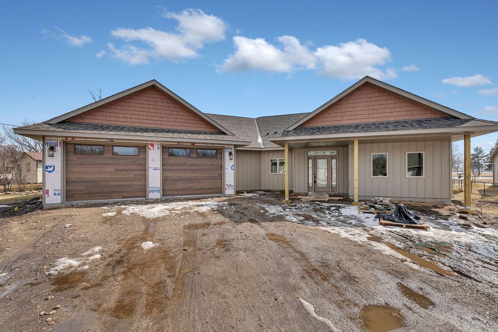 Property Photo:  2024 Forest Court  MN 56303 