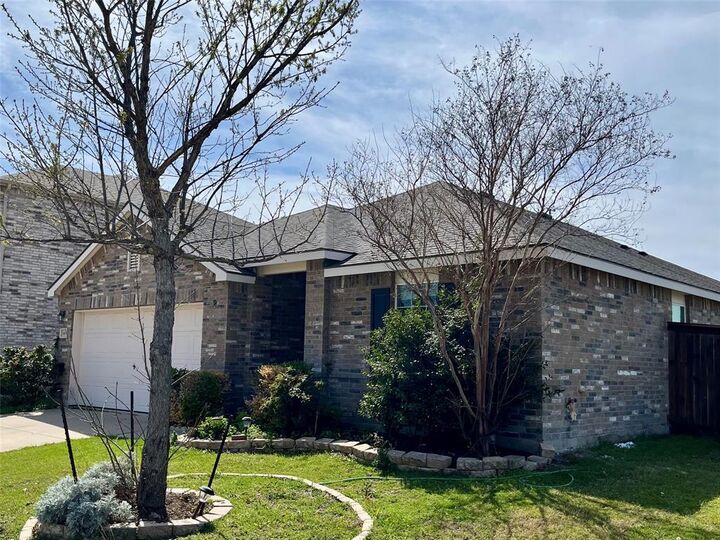 Property Photo: 1408 Rivers Creek Lane TX 75068