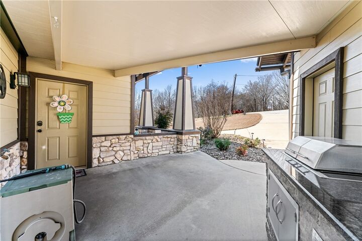 Property Photo: 1206 E Timber Top Drive AR 72756