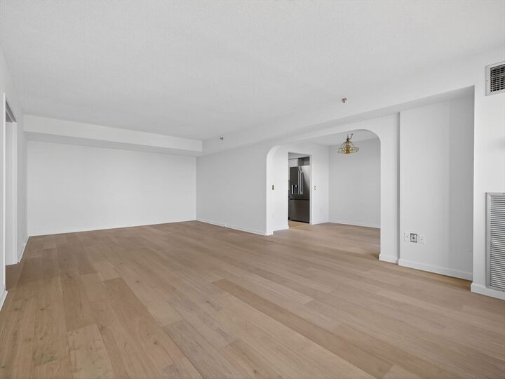 Property Photo:  250 Hammond Pond Pkwy 905S  MA 02467 