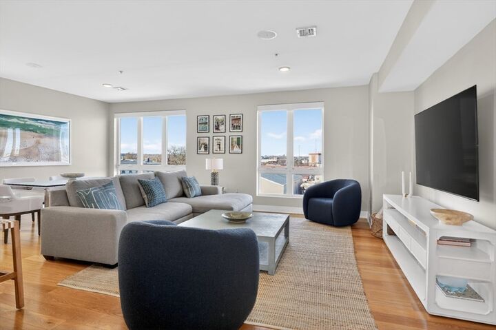 Property Photo:  530 Dorchester Ave 5 - Ph  MA 02127 