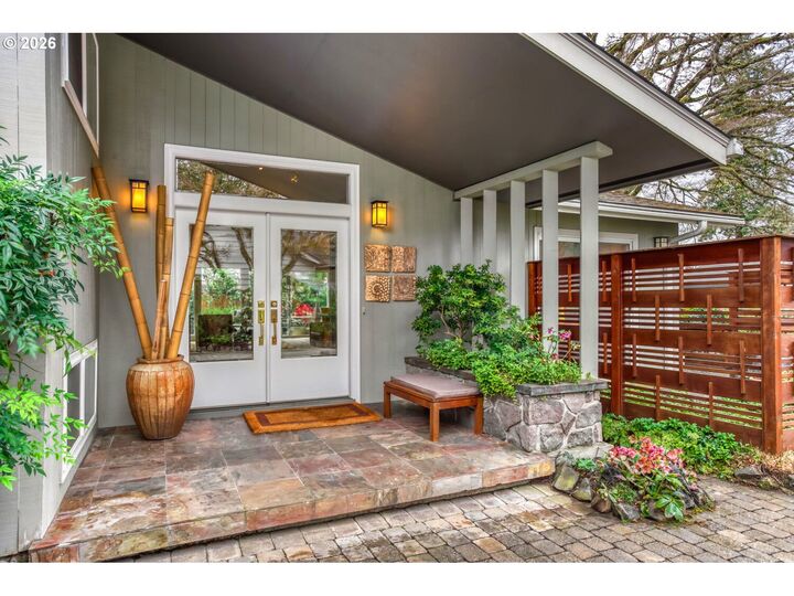 Property Photo:  215 Phoenix Way  WA 98661 