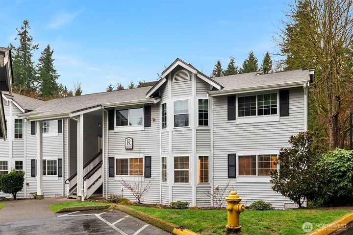 Property Photo:  23307  Cedar Way R102  WA 98043 