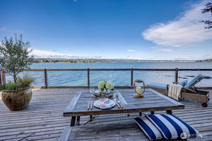 Property Photo:  3535  Mathews Drive NW  WA 98312 