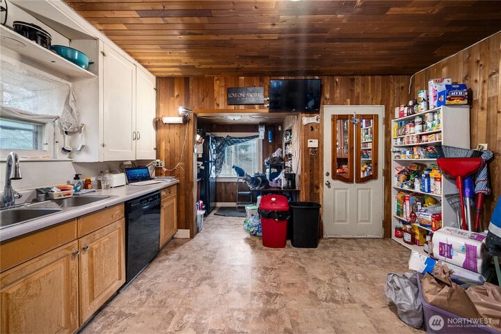 Property Photo:  2502 S 74th Street  WA 98409 