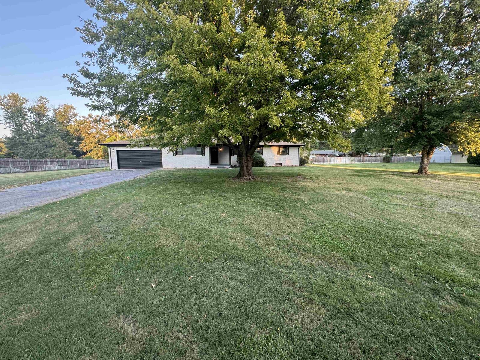 Property Photo: 1300 S Fieldcrest St KS 67209