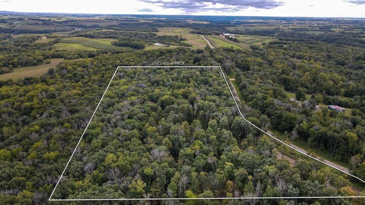 Property Photo:  2222 County Road Y  WI 53533 
