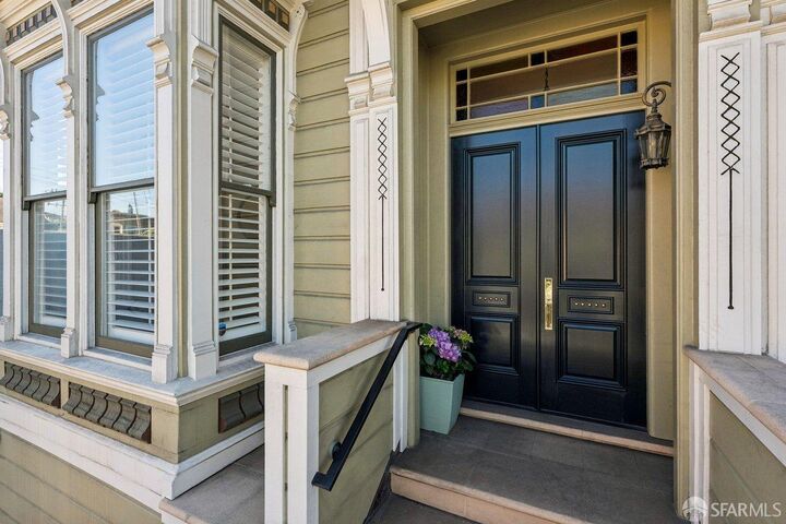 Property Photo: 80 Diamond Street CA 94114