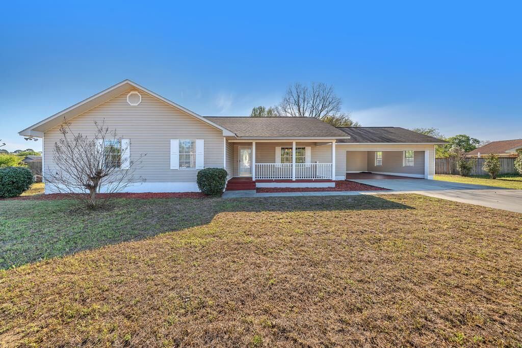 Property Photo: 1402 Bear Creek Rd GA 31620