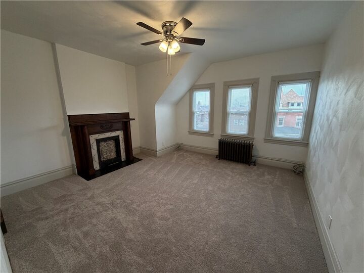 Property Photo:  245 S Millvale Ave 3  PA 15224 