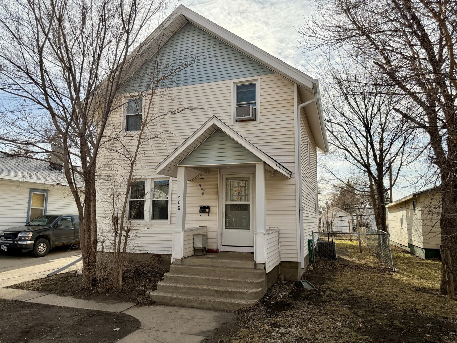 Property Photo:  608 S 9th Street  SD 57401 