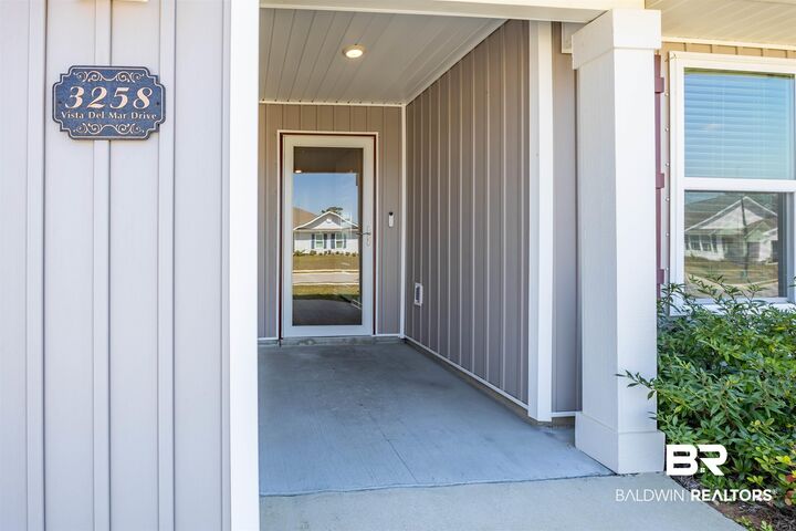 Property Photo: 3258 Vista Del Mar Drive AL 36549