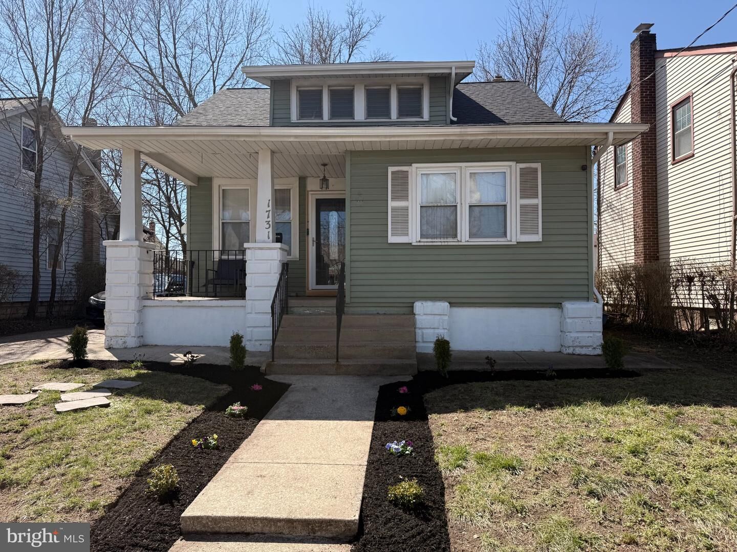 Property Photo:  1731 W River Drive  NJ 08110 