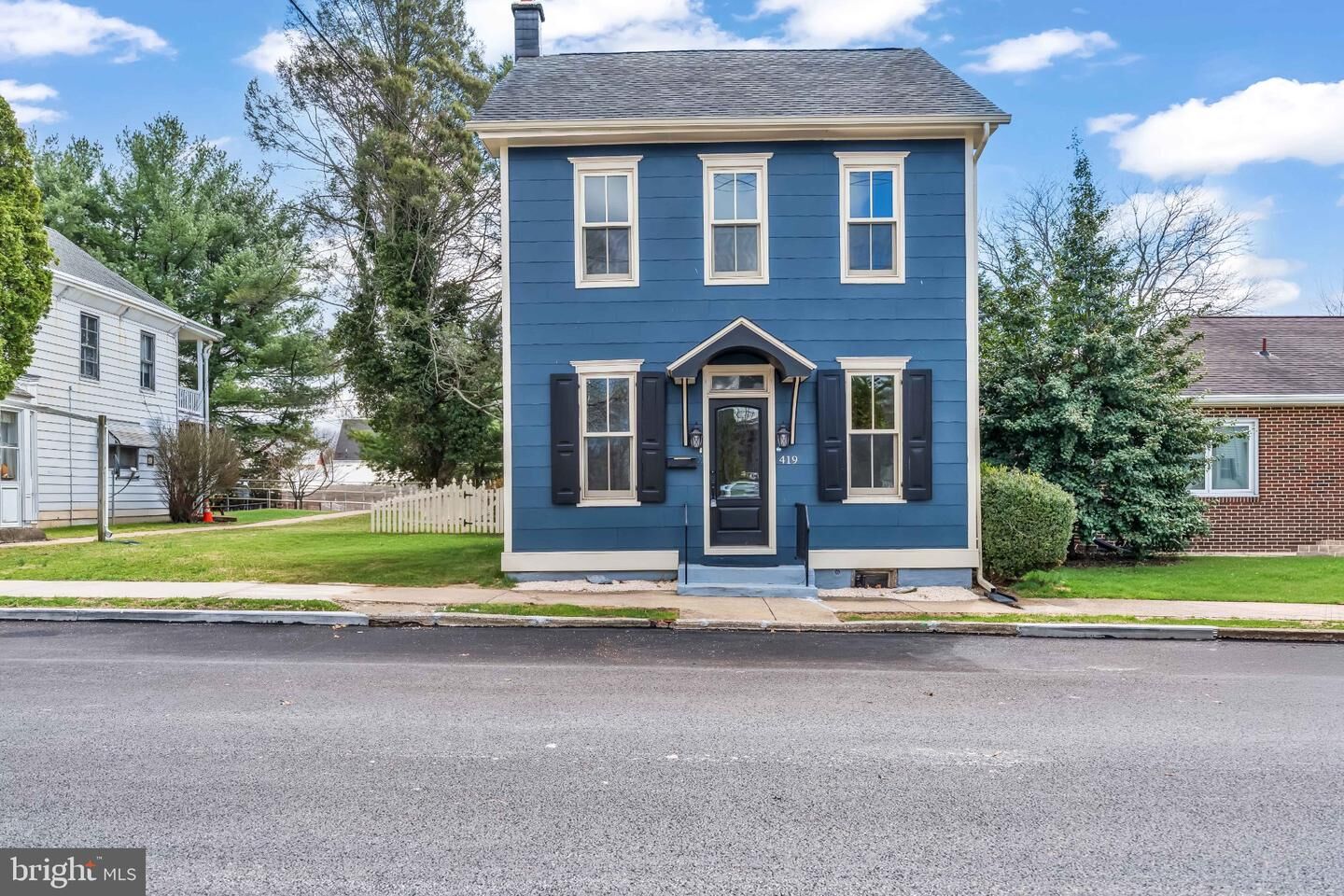 Property Photo:  419 W Keller Street  PA 17055 