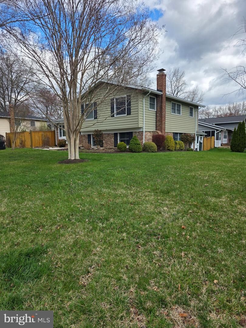Property Photo:  2407 Candlewood Drive  VA 22308 