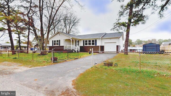 Property Photo:  301 Cherokee Drive  NJ 08015 