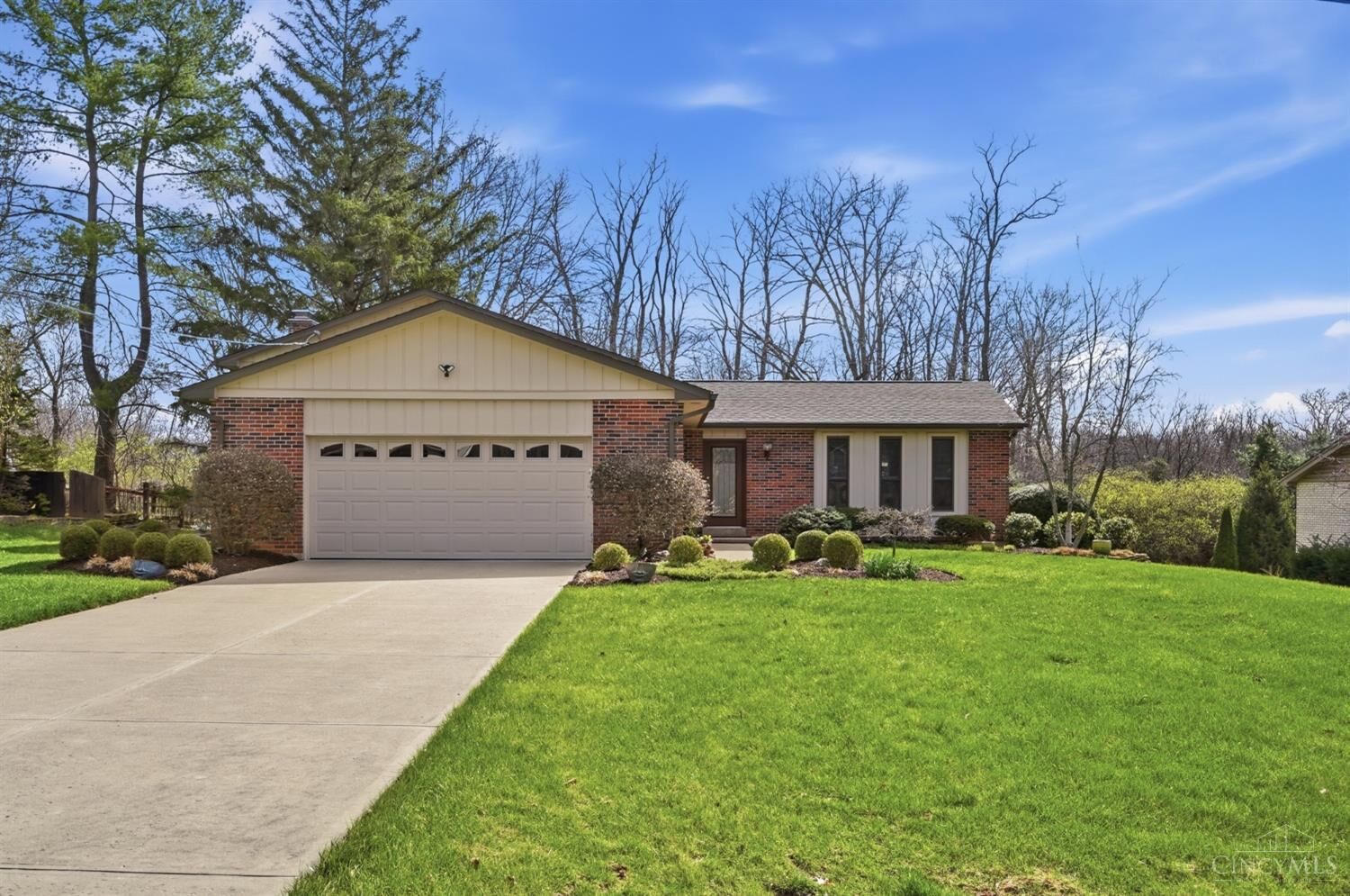 Property Photo:  9678 Iris Drive  OH 45241 