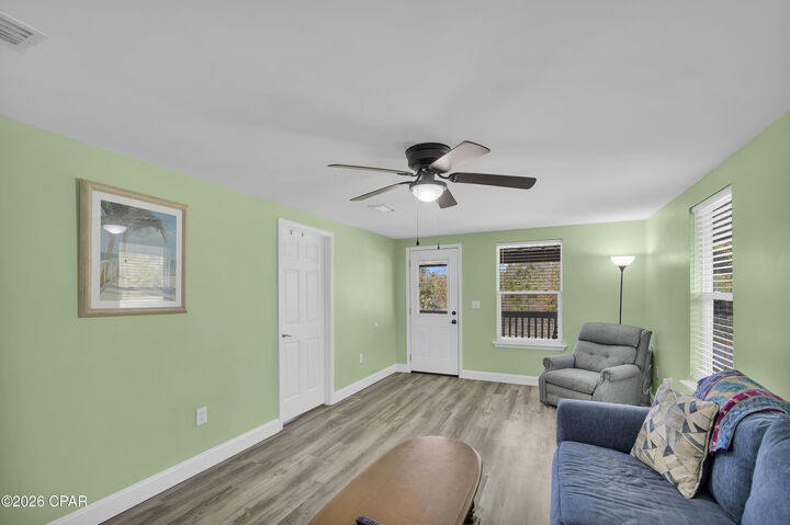 Property Photo: 712 College Avenue FL 32401