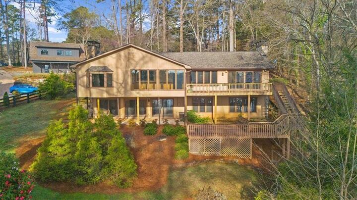 Property Photo: 3240 Chimney Point Drive GA 30041