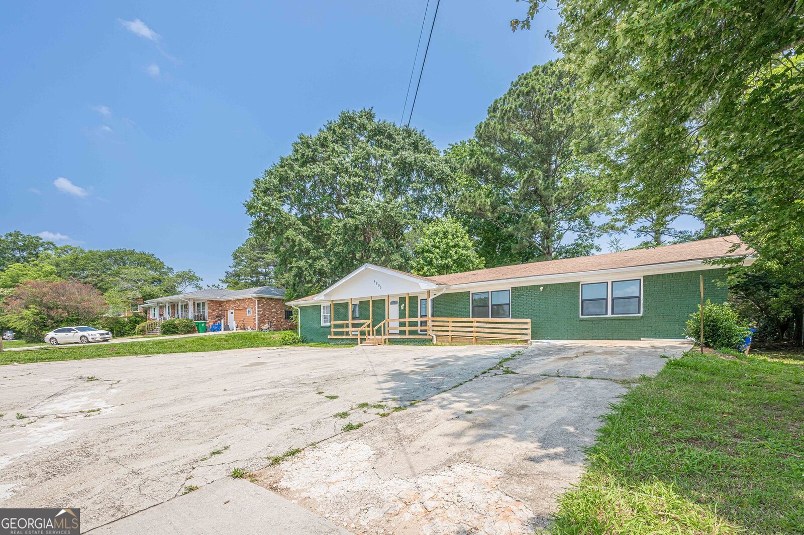 Property Photo:  4806 Rockbridge Road  GA 30083 