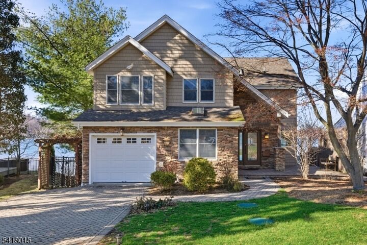 Property Photo:  9 Balsam Pkwy  NJ 07871 