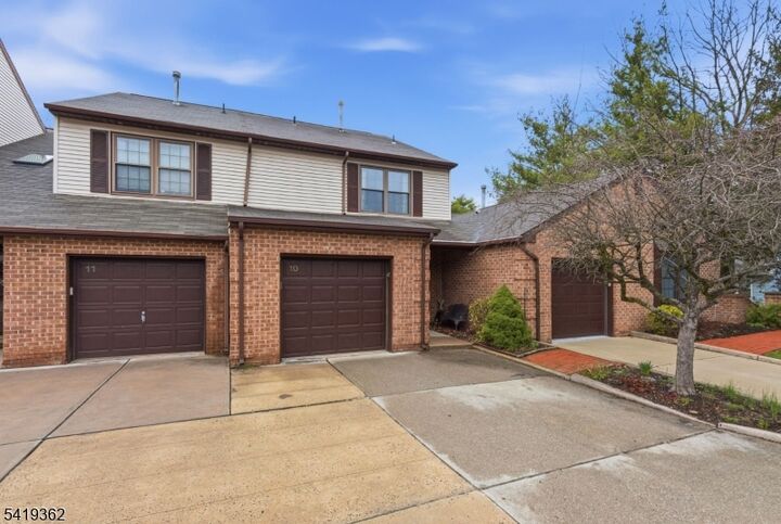 Property Photo: 10 Betty Ct NJ 08833