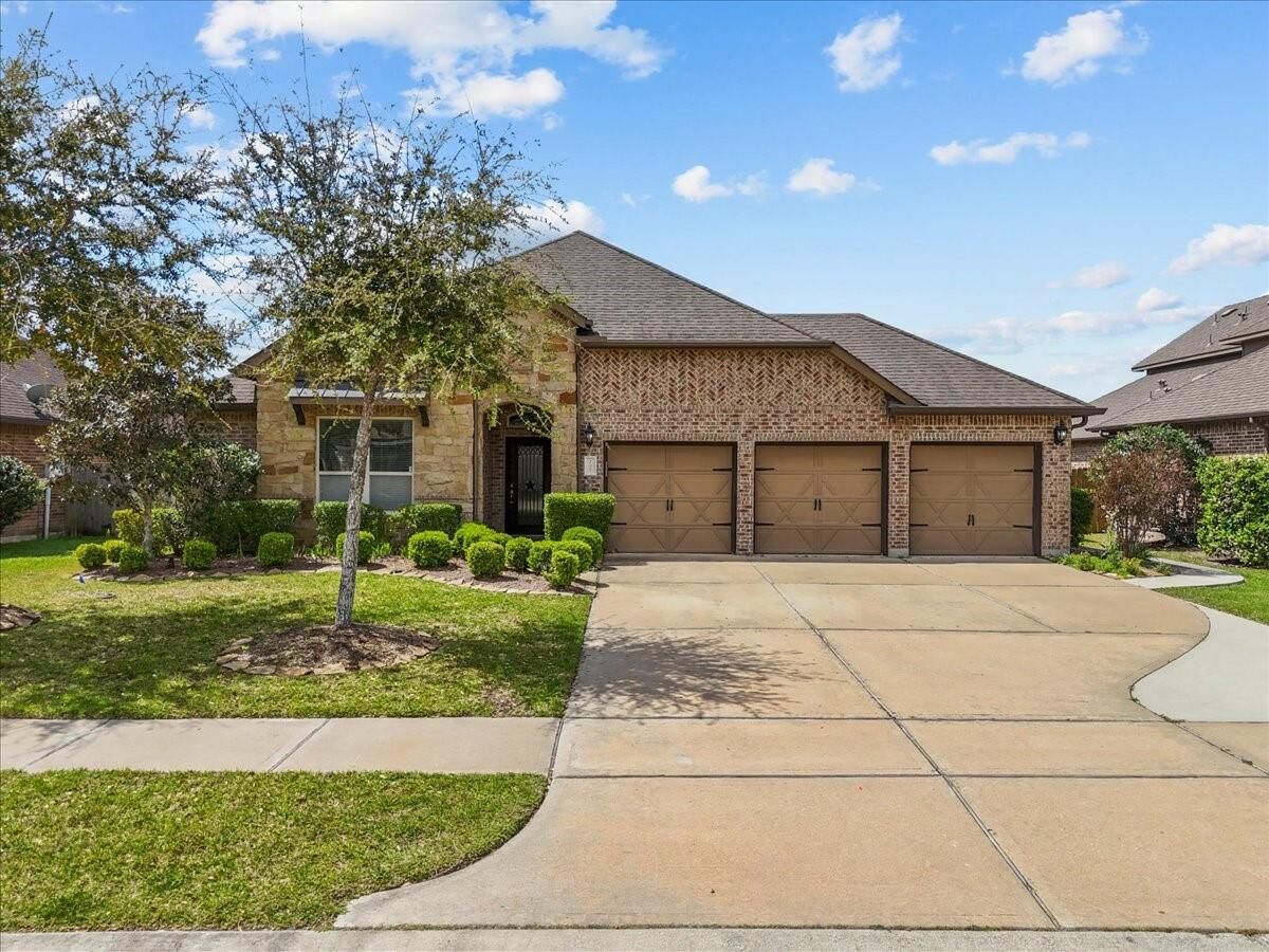 Property Photo:  730 Marbrook Saddle Lane  TX 77573 