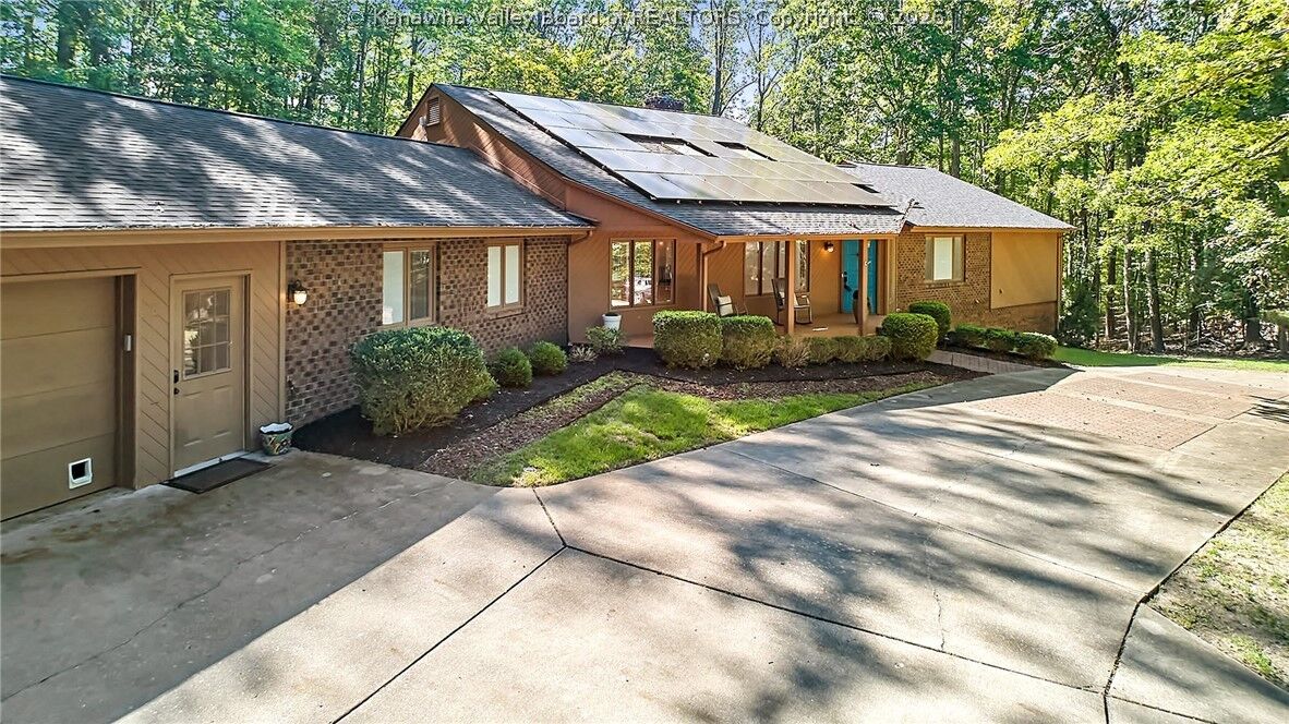 Property Photo: 12 Dunlevy Road WV 25314