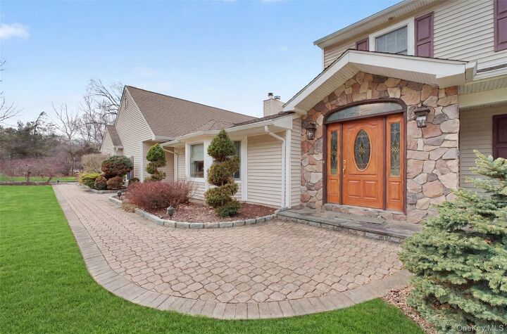 Property Photo: 131 Eleanor Drive NY 10541