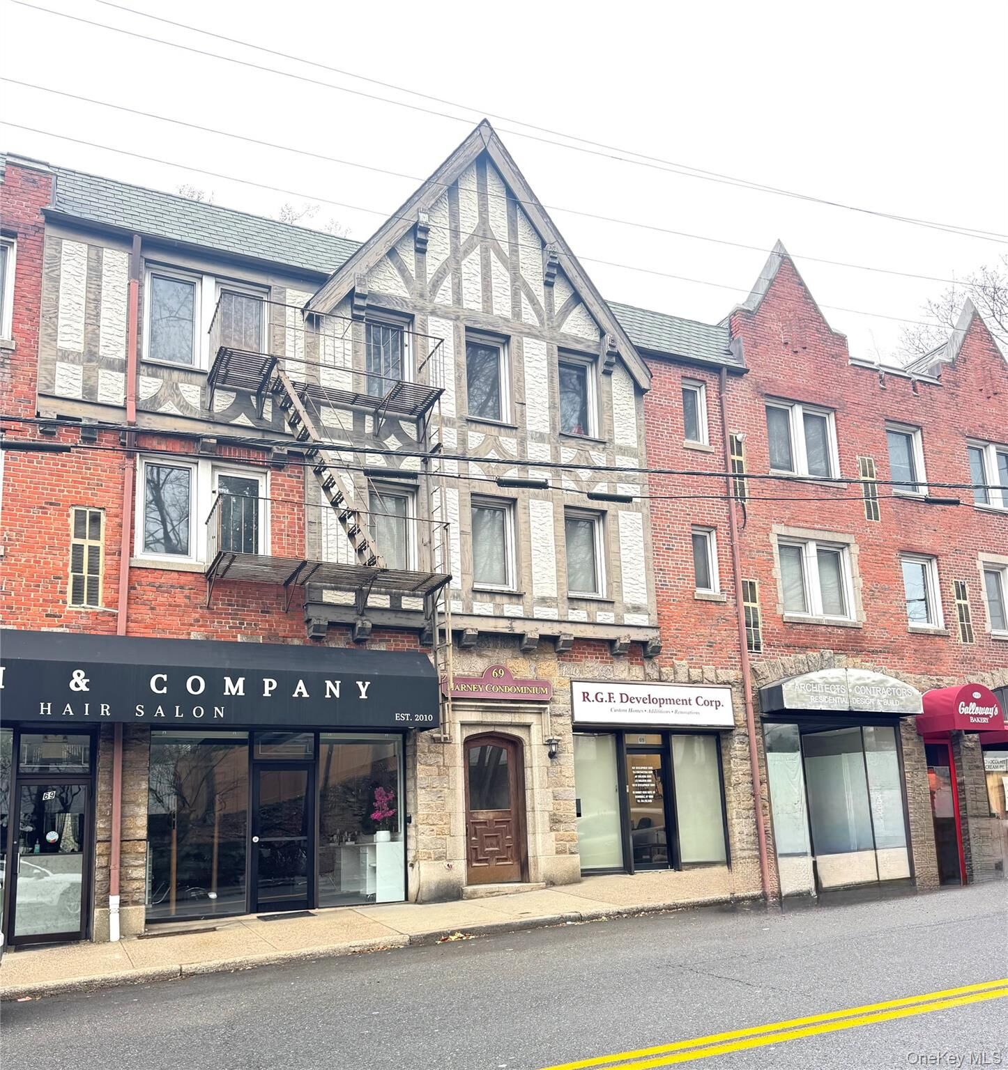 Property Photo:  69 Harney Road 5B  NY 10583 