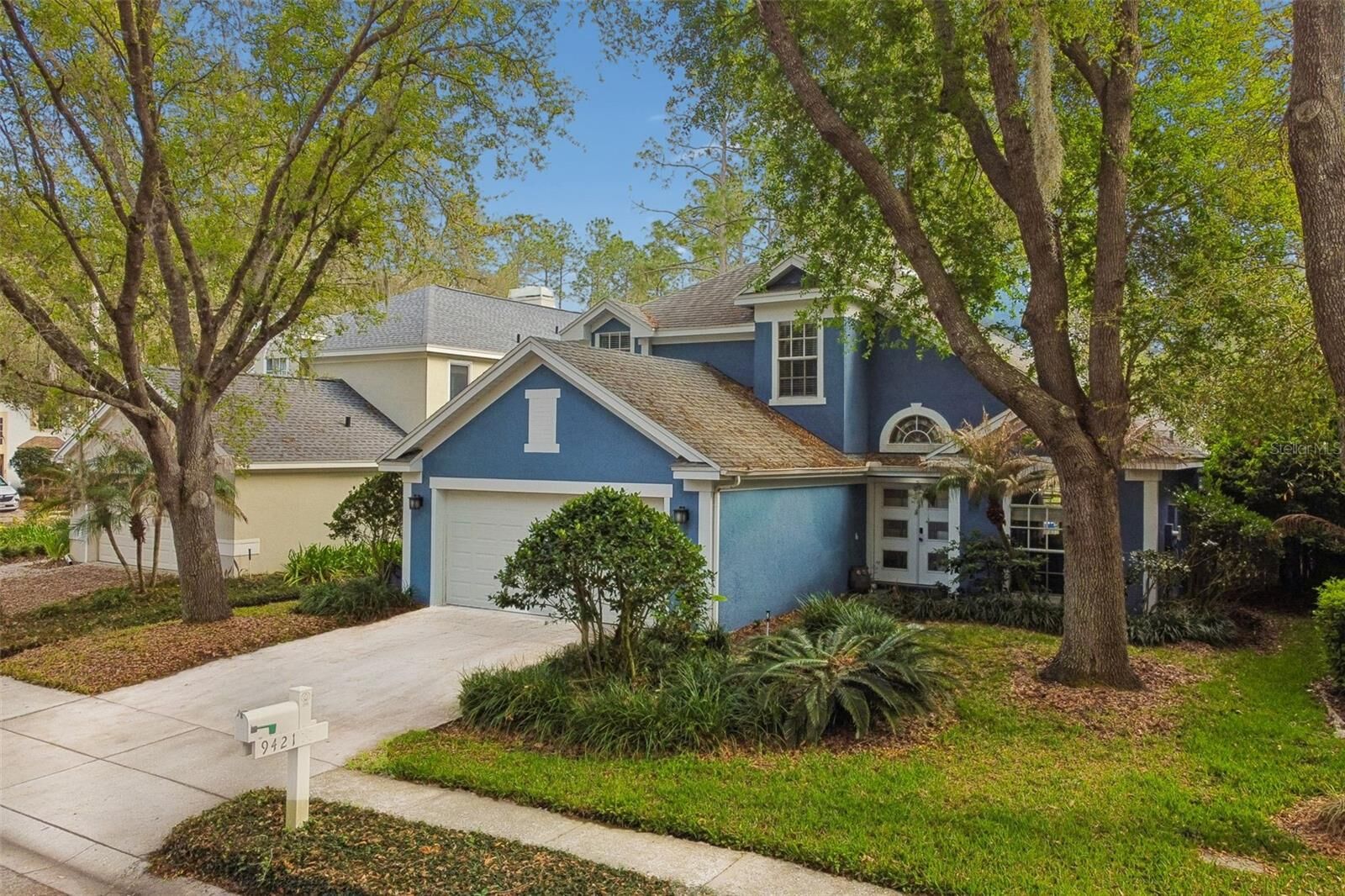 Property Photo:  9421 Willow Cove Court  FL 33647 
