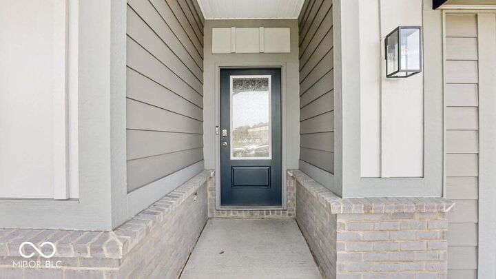 Property Photo: 1110 Jubilee Lane IN 46131