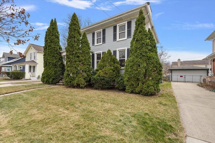 Property Photo:  22153 Park Street  MI 48124 