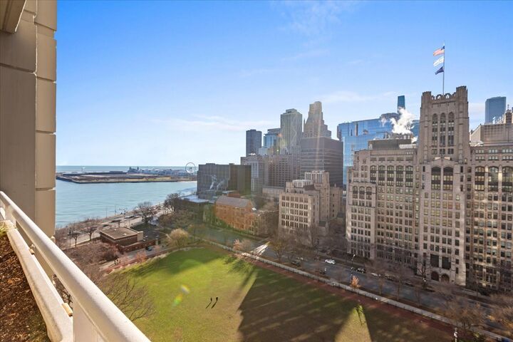Property Photo: 250 E Pearson Street 1601A IL 60611