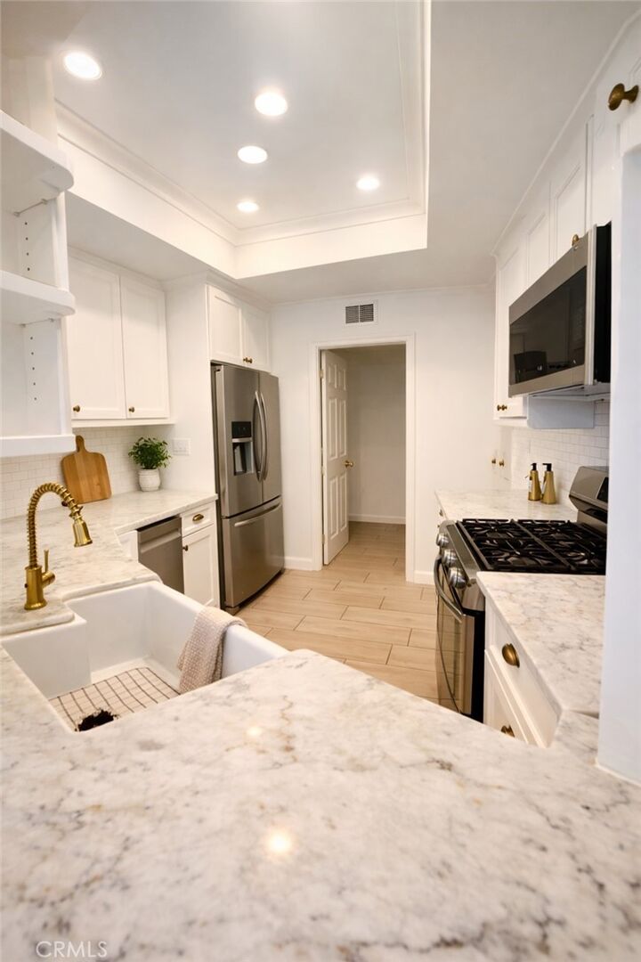 Property Photo:  48 Baycrest Court  CA 92660 