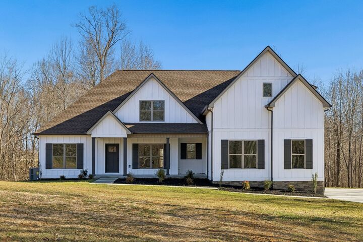 Property Photo:  1183 Hangar Rd  TN 37172 