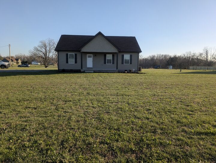 Property Photo:  293 Hawkins Rd  TN 37186 