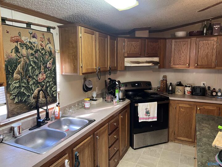 Property Photo:  701 Cemetary Road  AL 35803 