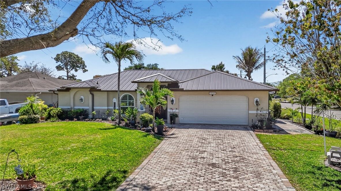 Property Photo:  8518 Cypress Drive S  FL 33967 