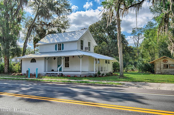 Property Photo:  25415 NE SR 26  FL 32666 