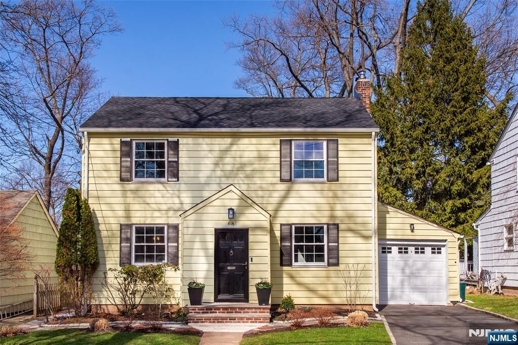 Property Photo:  68 Newman Avenue  NJ 07044 