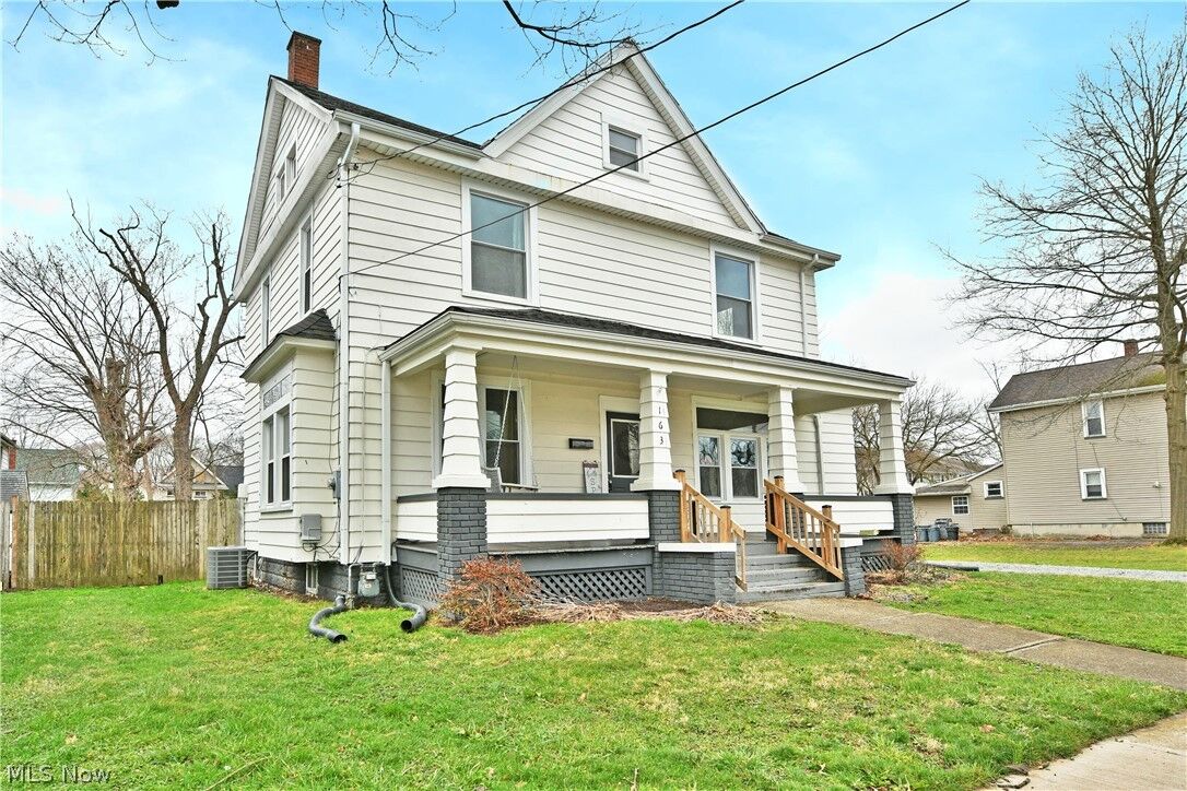 Property Photo: 163 N Chestnut Avenue OH 44446