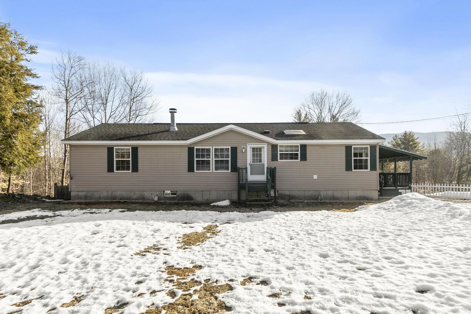 Property Photo:  168 Eagle Pond Road  NH 03287 