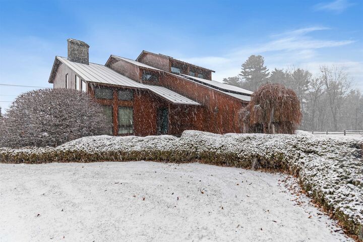 Property Photo:  564 South Bay Circle  VT 05446 