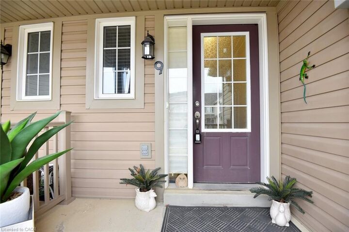 Property Photo: 9 Lynch Crescent ON L0R 1C0