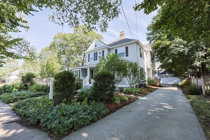 Property Photo:  100 Prescott St  MA 01867 