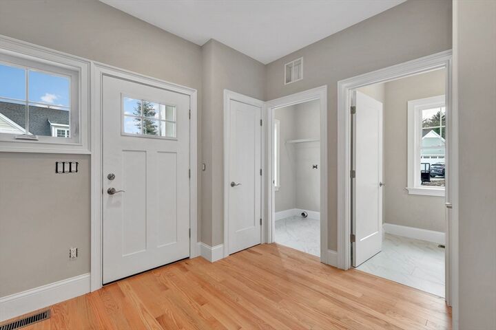 Property Photo:  4 Weber Farm Road 4  MA 02093 